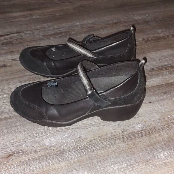 Skechers black Mary Janes  Sz 7.5 - Picture 3 of 7